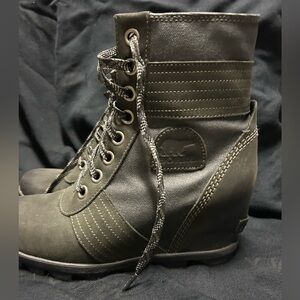 Sorel Women’s Lexie Wedge Waterproof Lace Up Boots.